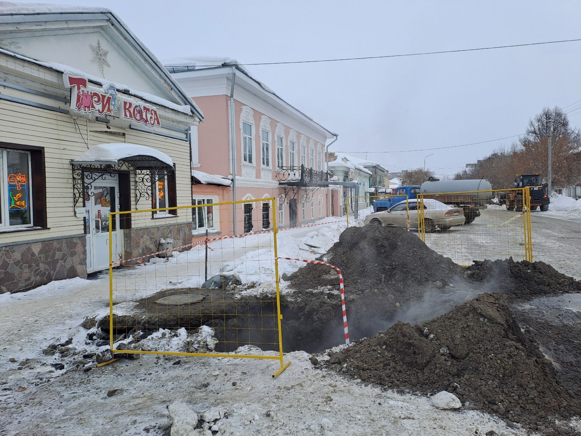 Временно ограничено движение транспорта по улице Ленина 