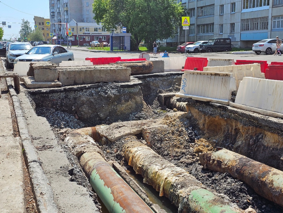 Магистральный трубопровод по улице Савельева на отрезке между улицами Максима Горького и Карла Маркса прошел гидравлические испытания