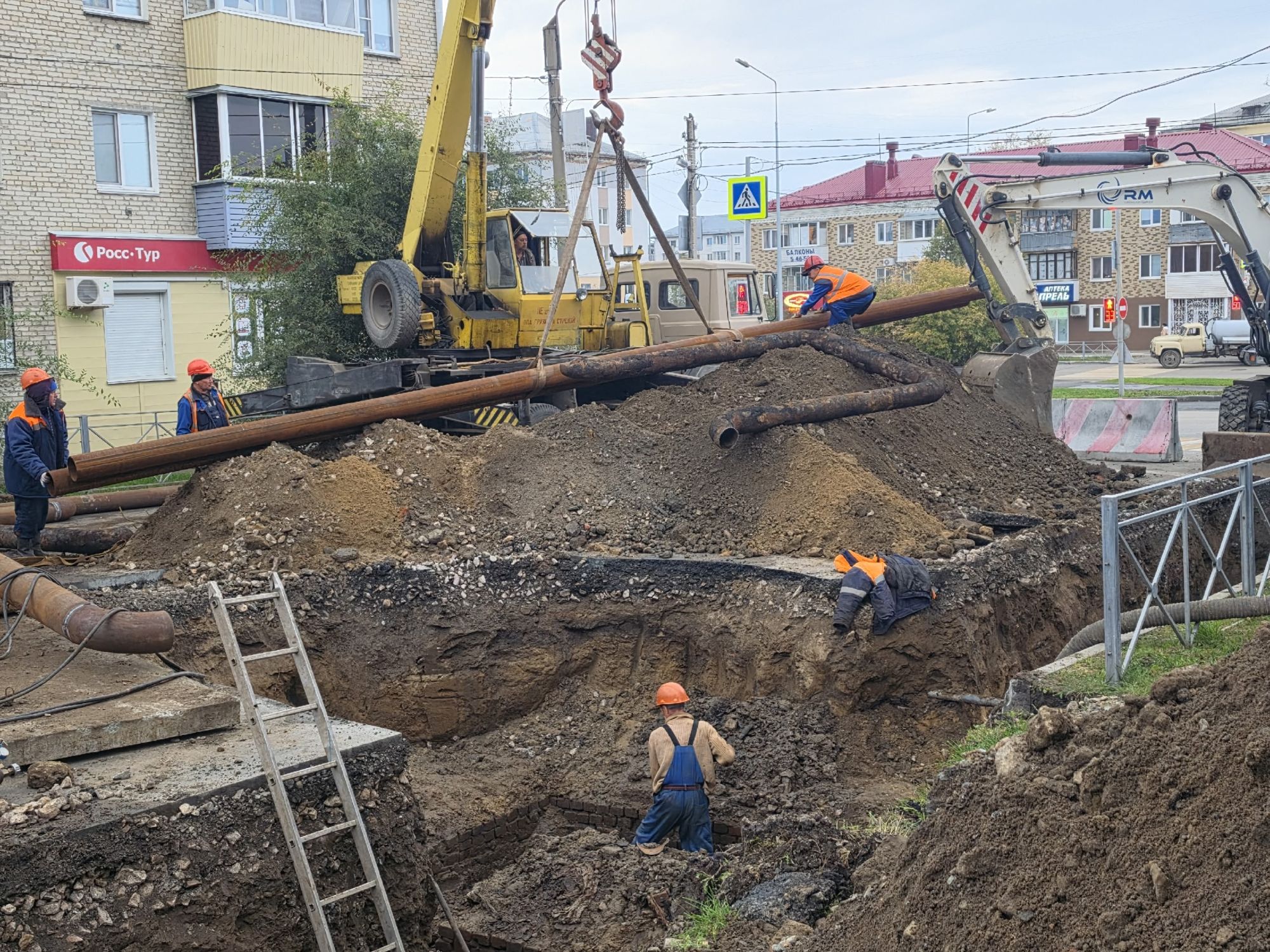 Открыт проезд по улице Володарского после ремонта теплосетей